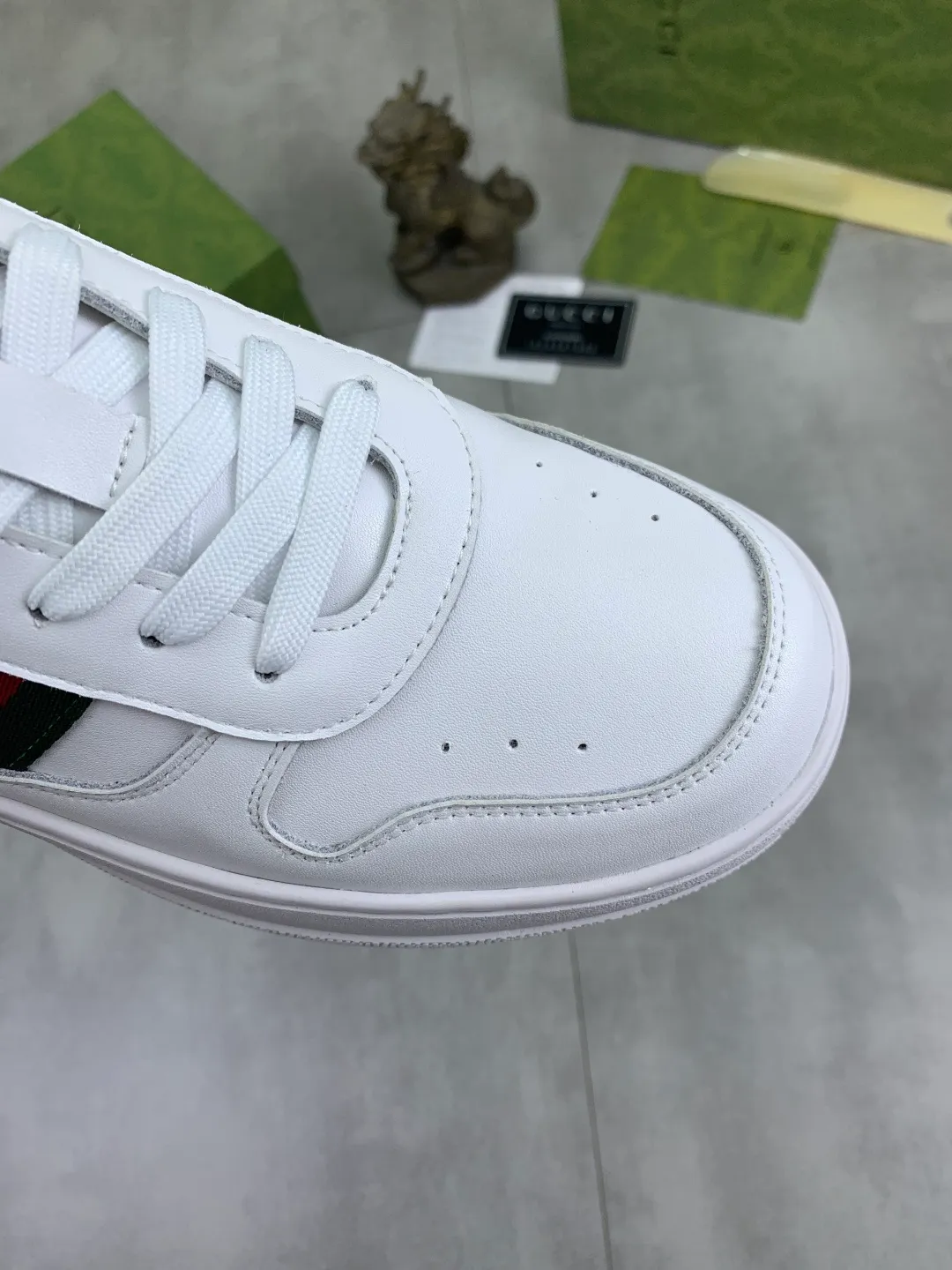 Men's shoes 💰P400💰【New model】 🆘 The latest model from Gucci official website 🎁 Classic casual and fashionable men's shoes 👟 Hot model 💥 Simple and elegant style, exclusive for trendy men. Unique latest brand elements from the official website 👑 Original Gucci decoration, fashionable and generous, made of original soft calfskin fabric ➕ Comfortable soft pigskin lining ✅Wear-resistant rubber outsole specified on the official website_Full elasticity, classic model taken in real life🎬Color: 5️⃣colors available😍Number: 38-44 (45 46 customized)